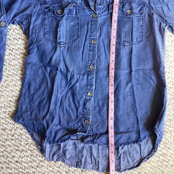 Anthropologie Cloth and Stone Tencel Denim Shirt *EUC* Small - Picture 4 of 8